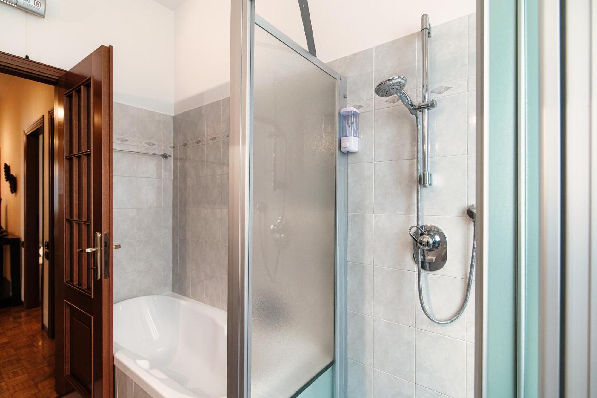 Vista Lario Apartment - Aqua Apartments Τσερνόμπιο Εξωτερικό φωτογραφία