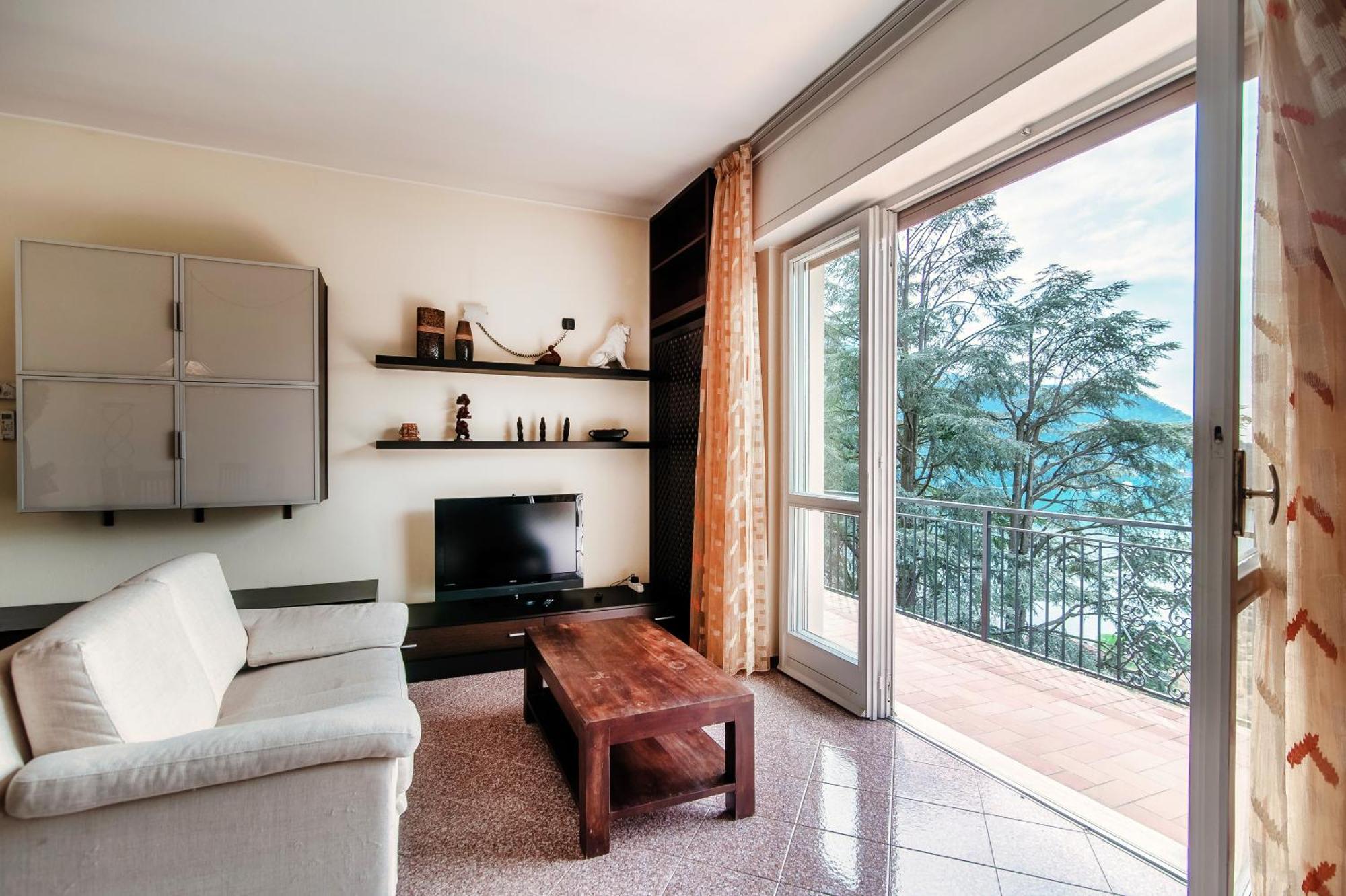 Vista Lario Apartment - Aqua Apartments Τσερνόμπιο Εξωτερικό φωτογραφία