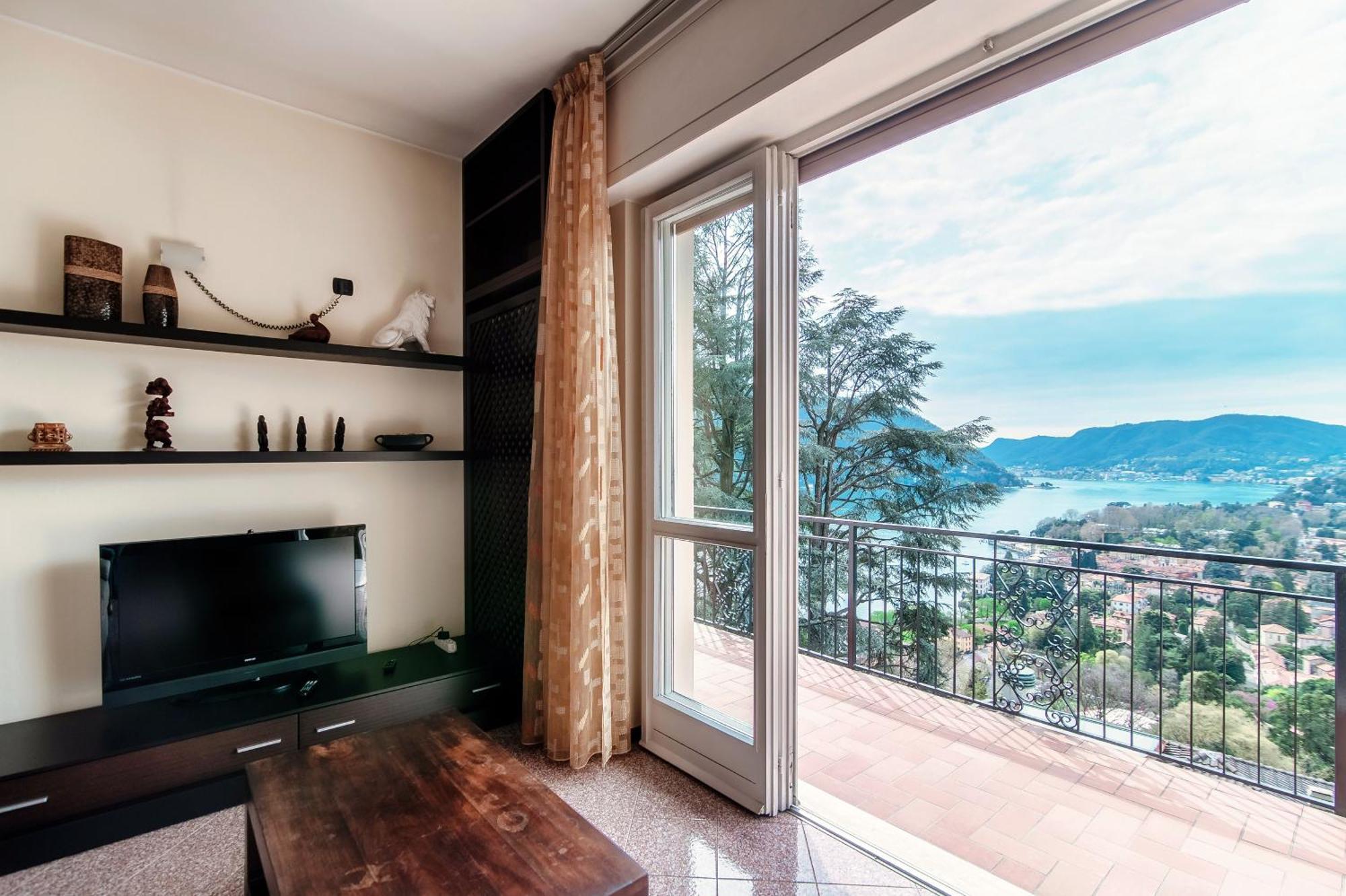 Vista Lario Apartment - Aqua Apartments Τσερνόμπιο Εξωτερικό φωτογραφία