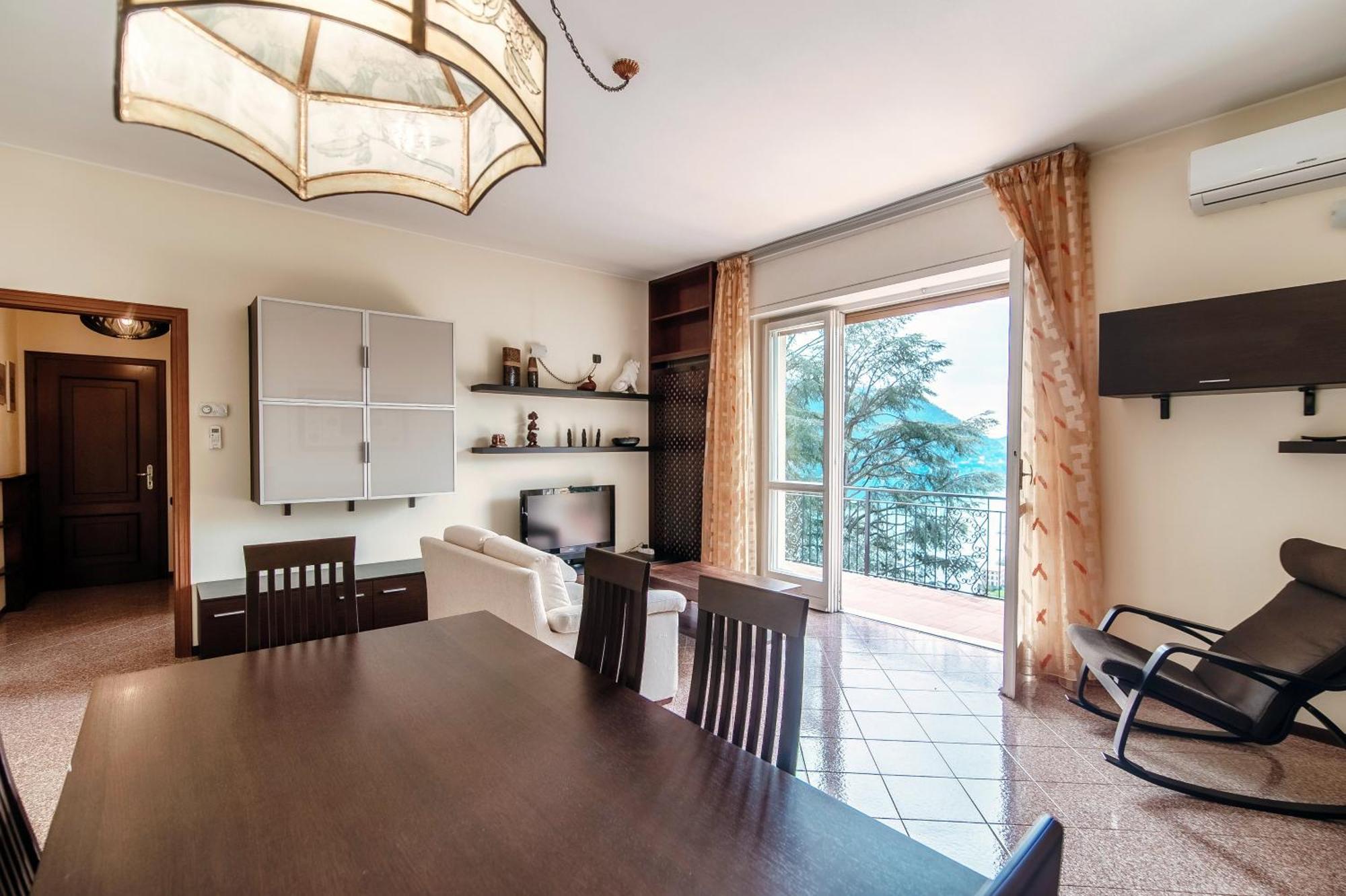 Vista Lario Apartment - Aqua Apartments Τσερνόμπιο Εξωτερικό φωτογραφία