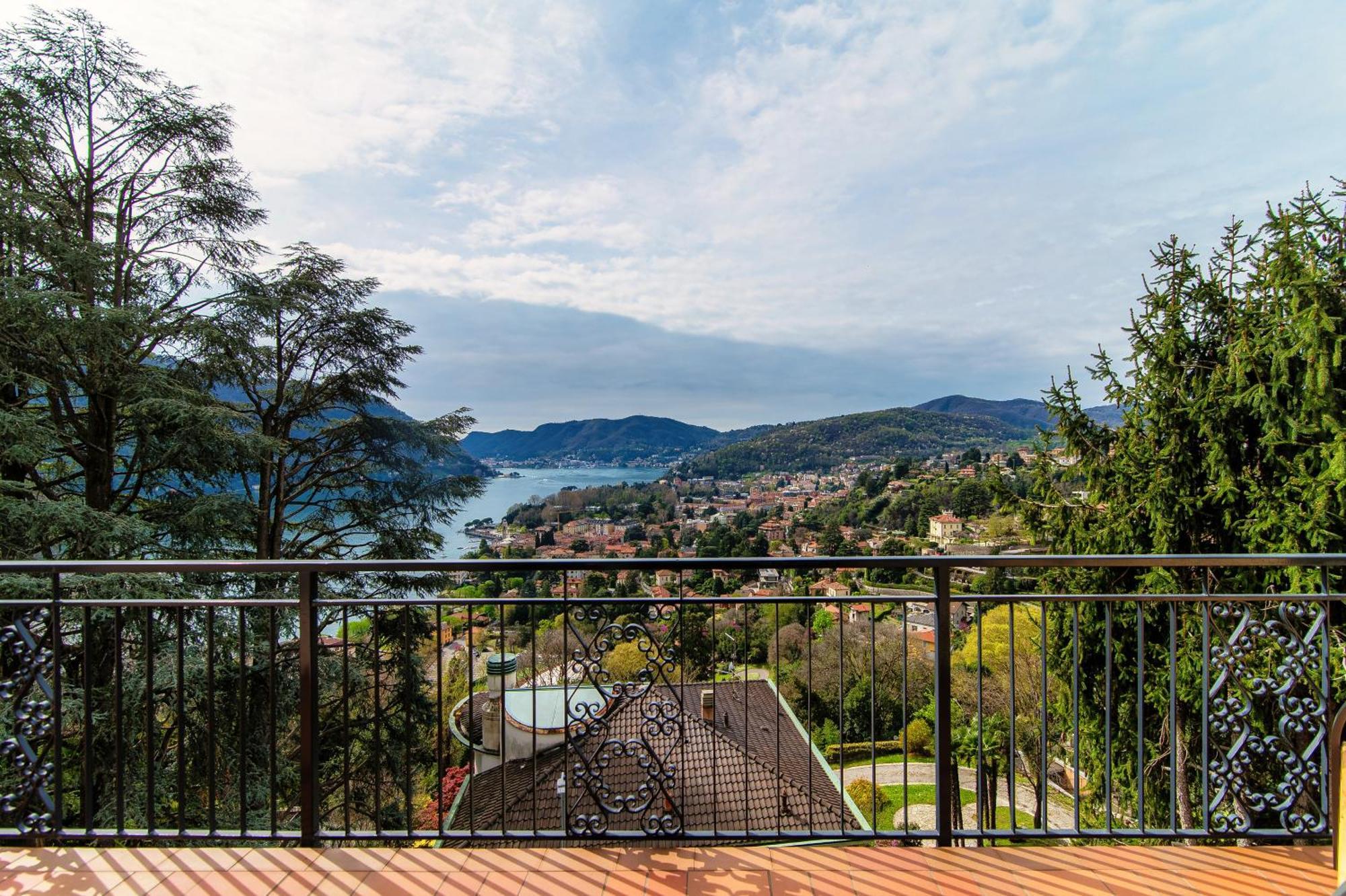 Vista Lario Apartment - Aqua Apartments Τσερνόμπιο Εξωτερικό φωτογραφία
